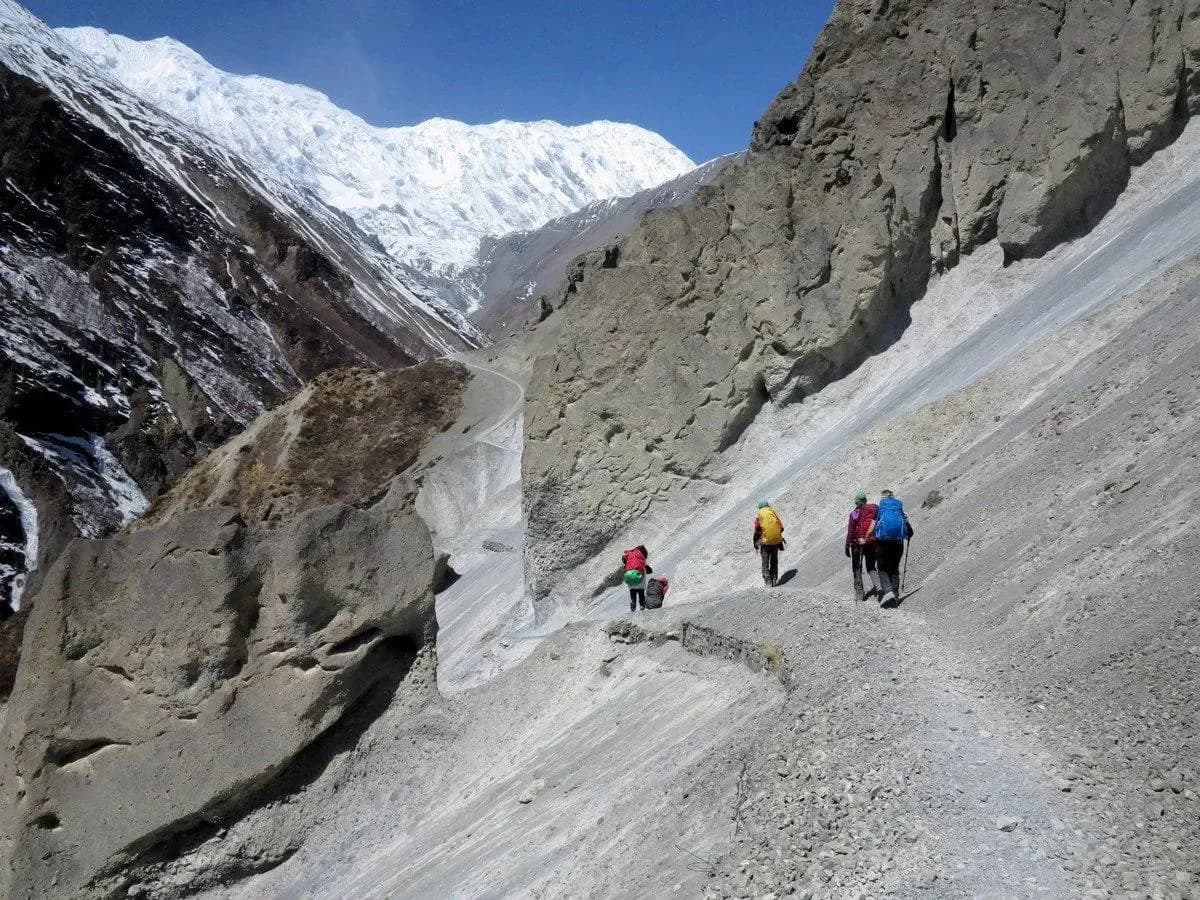 Photo 3: trail to tilicho lake trek with annapurna circuit trek 1785834138682 aarsli