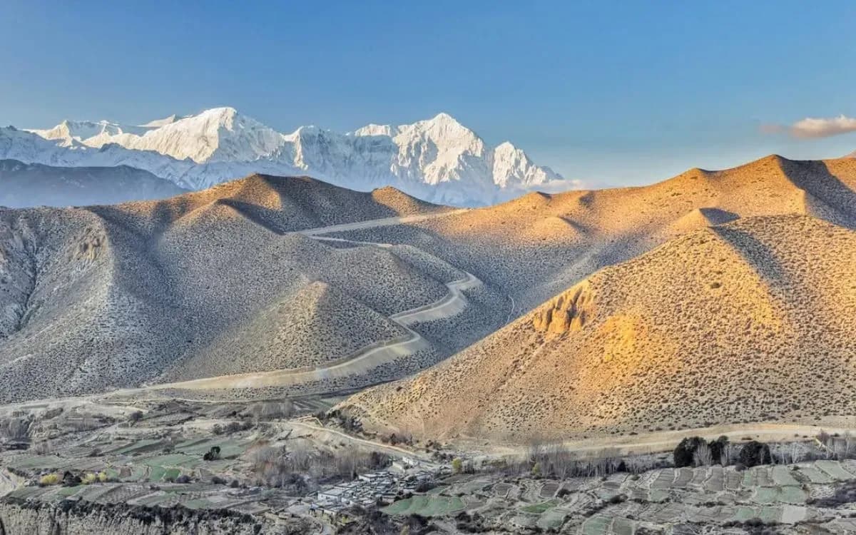 Photo 1: upper mustang dessert 1786363529192 tqnrrs
