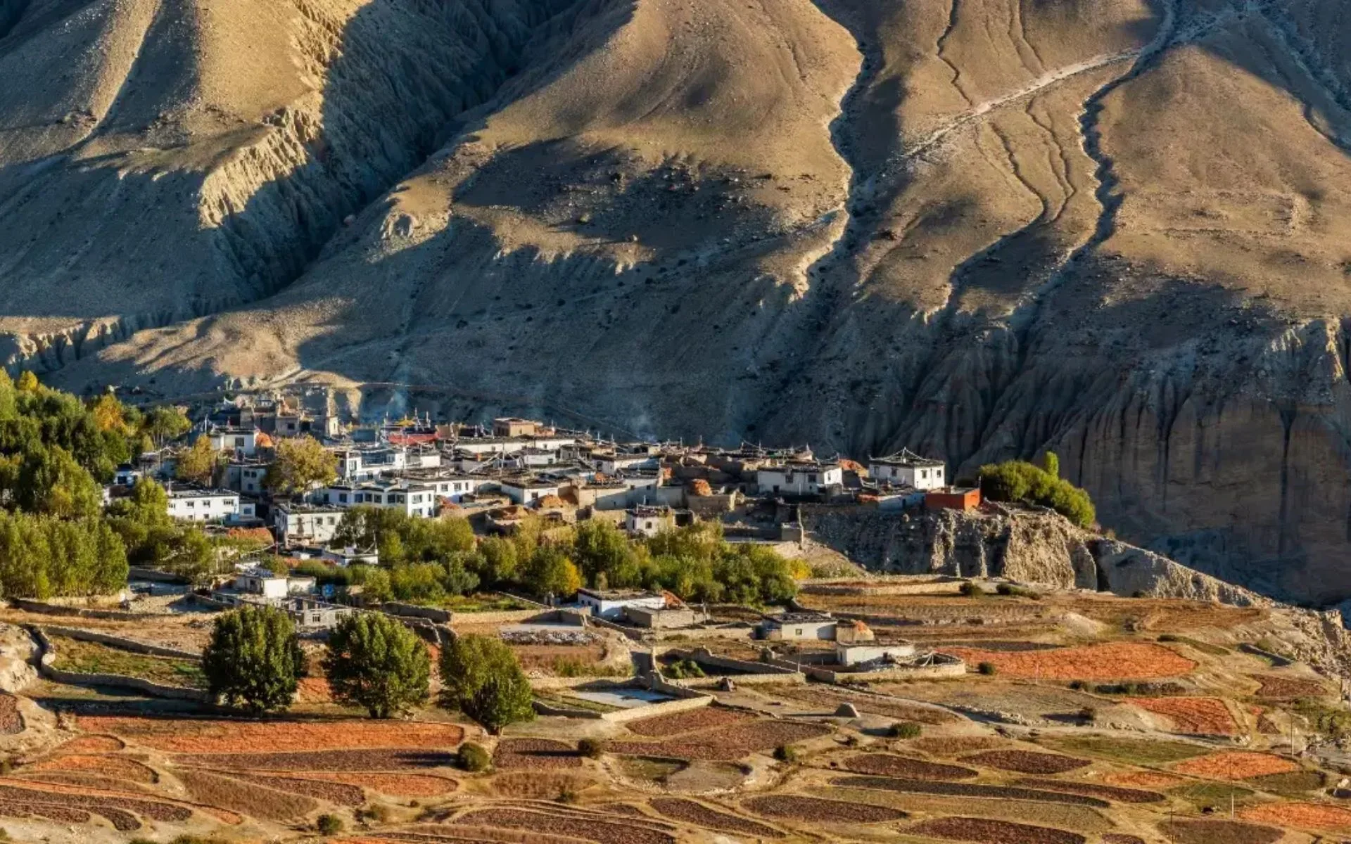 ghami village mustang