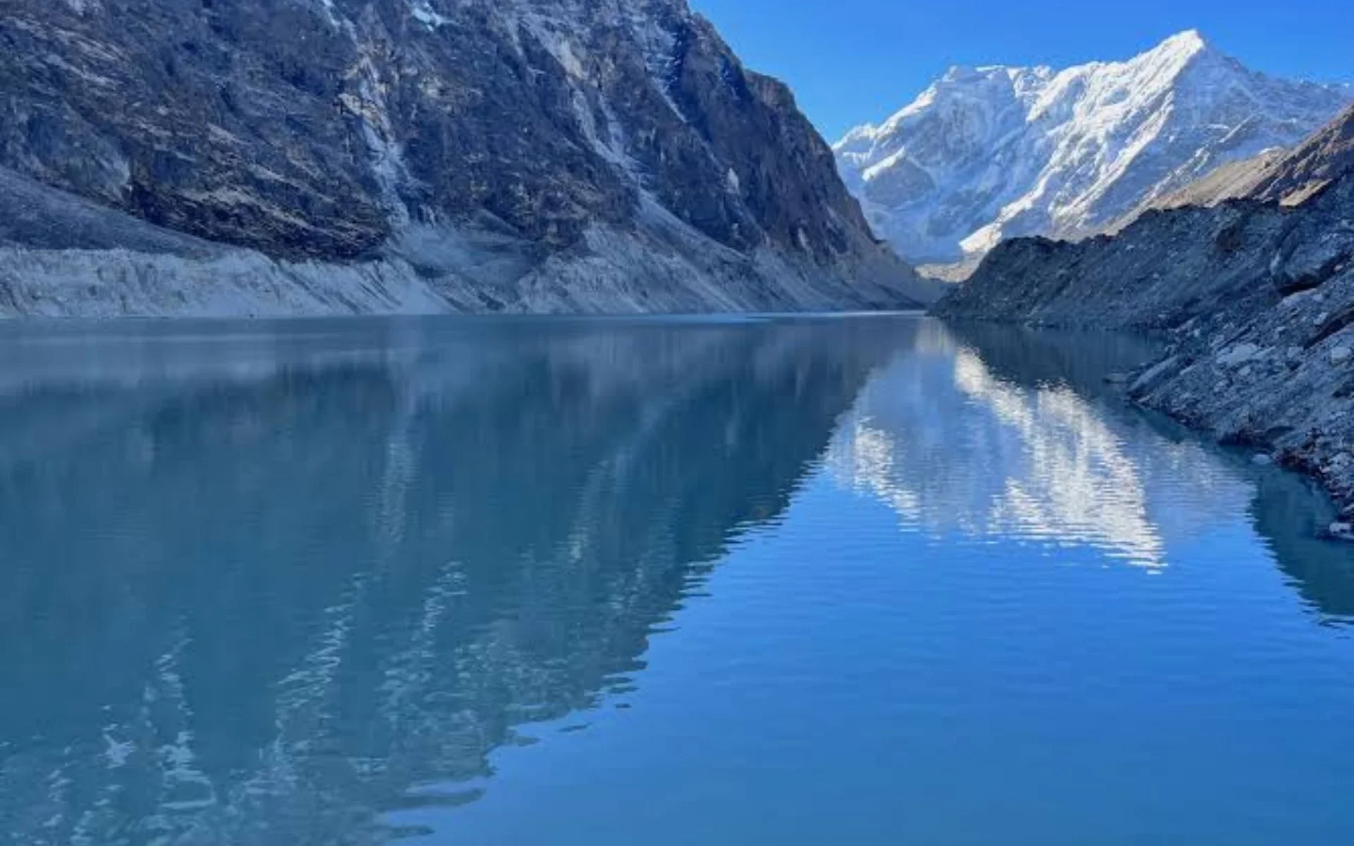 Tsho Rolpa glacial lake