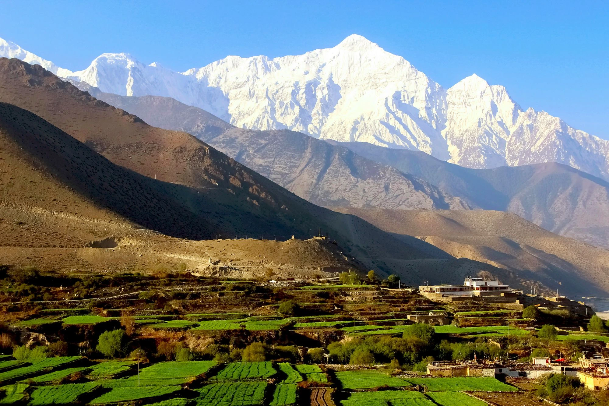 Photo 5: kagbeni village himalayan mountains nepal 1789990271687 np7lze