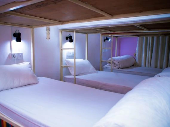 Gypsy Hostel Lakeside