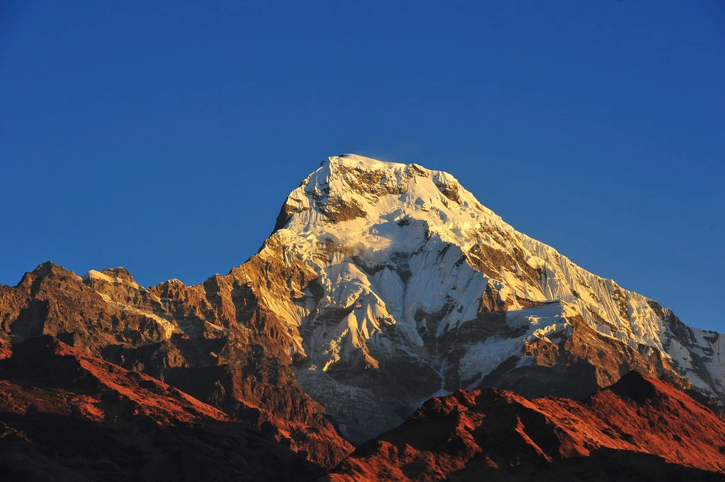 Sunrise in Dhaulagiri Mountain